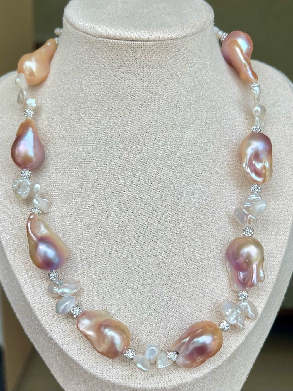 Baroque Pearl Necklace in Iridescent Peach-Pink - Freshwater Pearl